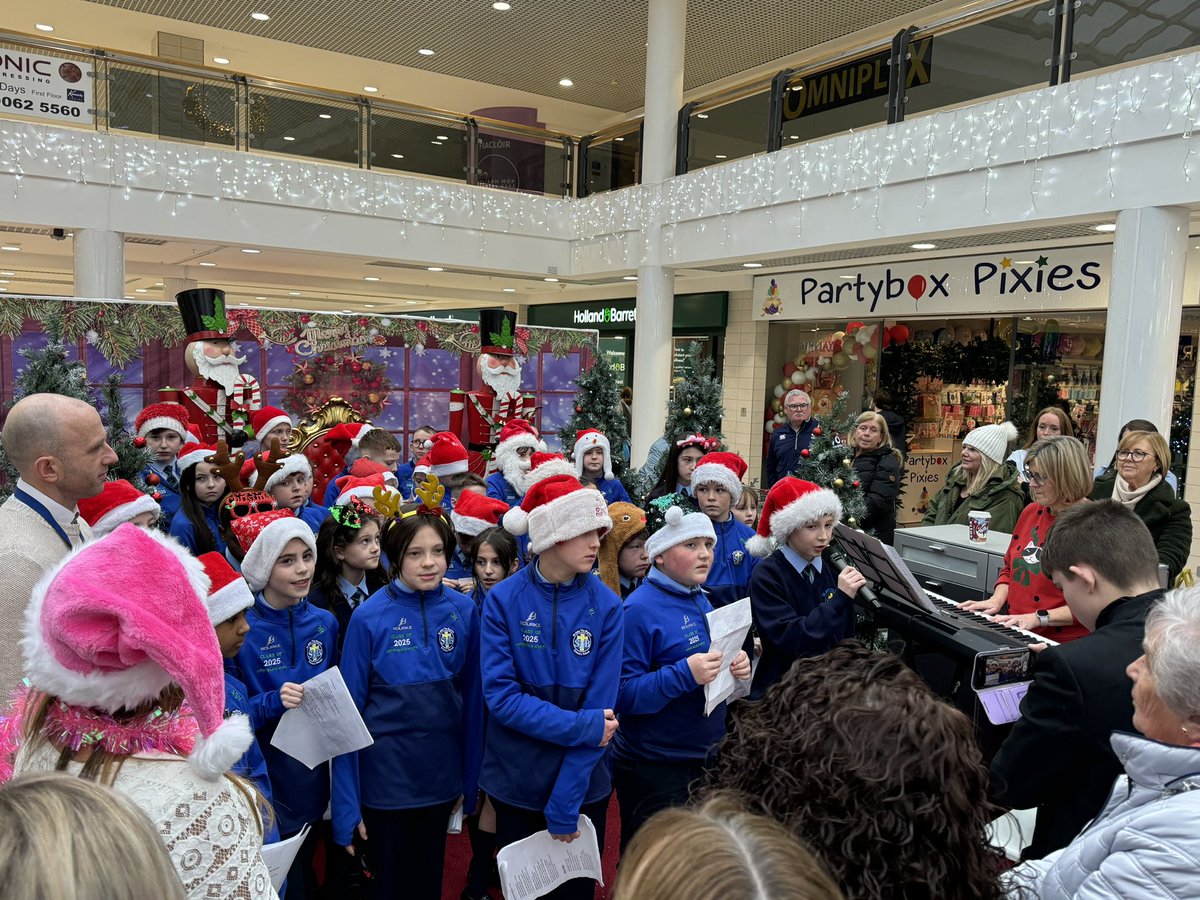 SJBPS11's tweet image. More scenes from our Musicathon Day in @KCbelfast today.