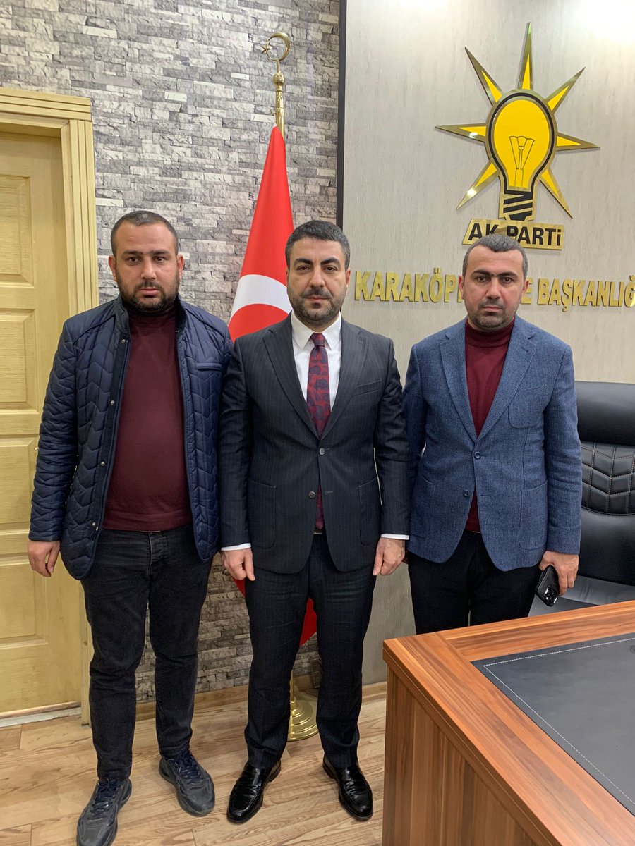 Karaköprü Meclis Üyesi Adayımız Ferit Demir Ve Heyeti ;

İlçe Başkanımız Av.Orhan Çelik'e Hayırlı Olsun Ziyaretinde Bulundular.

Bu Nazik Ziyaretlerinden Ötürü Kendilerine Teşekkür Ederiz.
#SevdamizKaraköprü

<a href="/RTErdogan/">Recep Tayyip Erdoğan</a> <a href="/erkankandemir/">Erkan Kandemir</a>
<a href="/Ziverozdemir/">Ziver ÖZDEMİR</a> <a href="/agral_abdullah/">Abdullah Ağralı</a> <a href="/milhamigunbegi/">M.İlhami GÜNBEGİ</a>