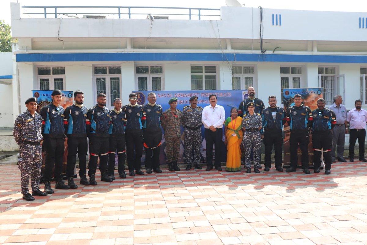 PRO_HEPF's tweet photo. On occasion of Navy Day Celebrations-2024, Headquarters Tamil Nadu and Puducherry Naval Area (HQTNP) Bike rally was flagged off from HEPF Trichy by Shri Gyaneshwar Tyagi, CGM, HEPF for further course of rally. https://t.co/fISCGGvONU