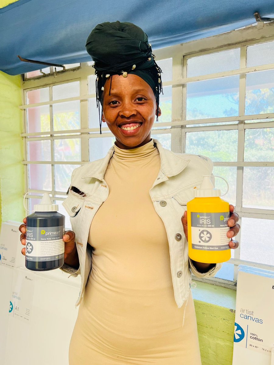 In Project Kwakhanya, we are partnering with researchers from <a href="/UniofBath/">University of Bath</a> and community artists to produce artwork that is meaningful to South African families affected by child trauma. Amazing work being done, bridging research and meaningful community impact!