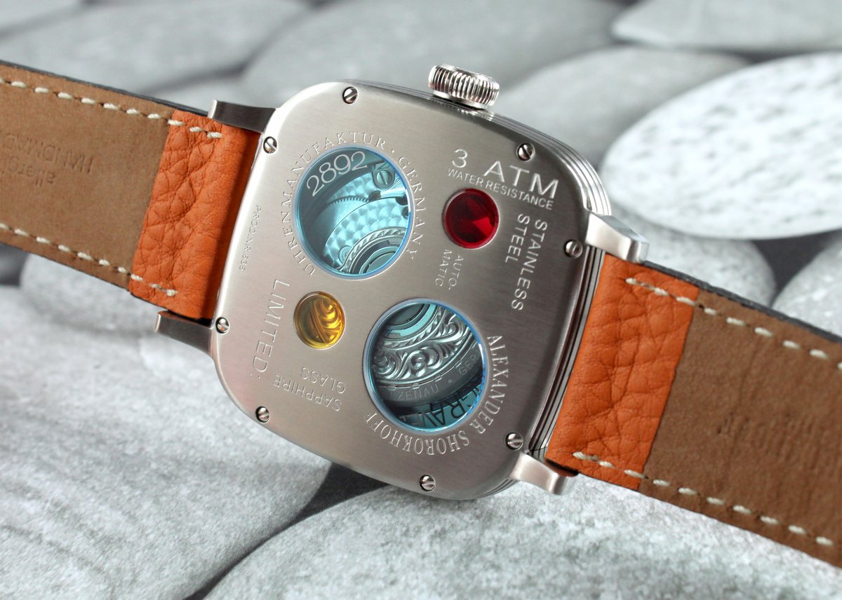 A_Shorokhoff's tweet image. AS X-MAS SPECIAL – KANDY ORANGE
 
The &quot;Kandy Orange&quot; model is a homage to the famous Russian avant-gardist Wassily Kandinsky, who gave colors a deeper meaning and association. Only 3 pieces available! alexander-shorokhoff.com/en/boutique/ka…
#alexandershorokhoff #nwa #news #orange