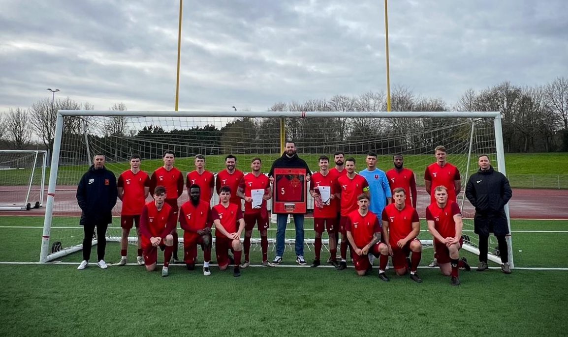 <a href="/InfantryFC/">Infantry FC</a> <a href="/RAnglians/">Royal Anglian Regiment Charity</a> 

Great 3-1 win today . x3 Royal anglian soldiers in the side.