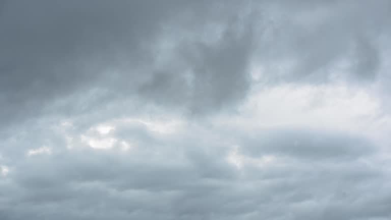 DefensaCivilRD's tweet image. #ClimaDC | Sistema frontal debilitado y viento del este/noreste inciden en las condiciones del tiempo; se modifican los niveles de alertas y avisos meteorológicos. 

Vía: @ONAMET_RDO