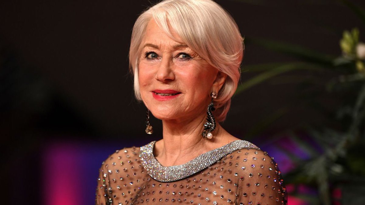 Fake Showbiz News tweet media