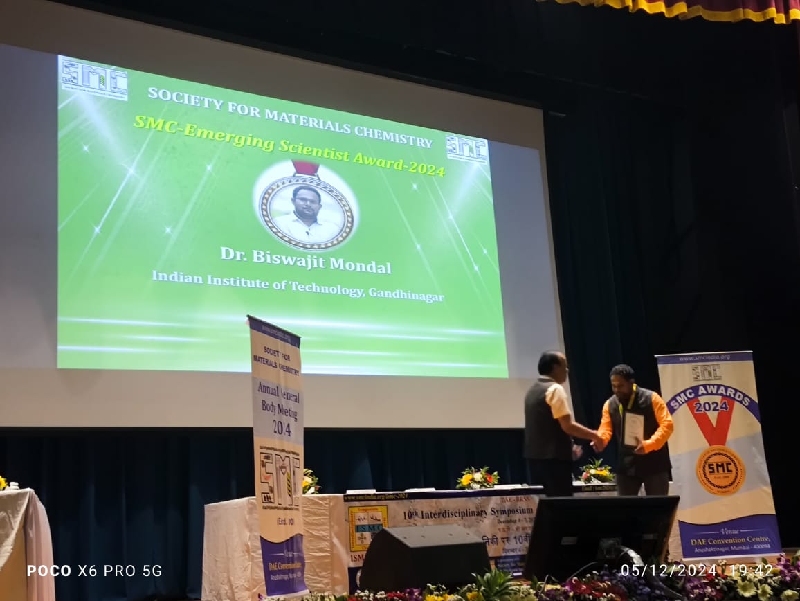 We proudly congratulate <a href="/Biswaajit88/">Biswajit</a> for receiving the prestigious Society for Materials Chemistry (SMC) Emerging Award-2024. This well-deserved recognition celebrates his outstanding contributions to the field of material chemistry, advancing innovation and excellence. <a href="/iitgn/">IIT Gandhinagar</a>