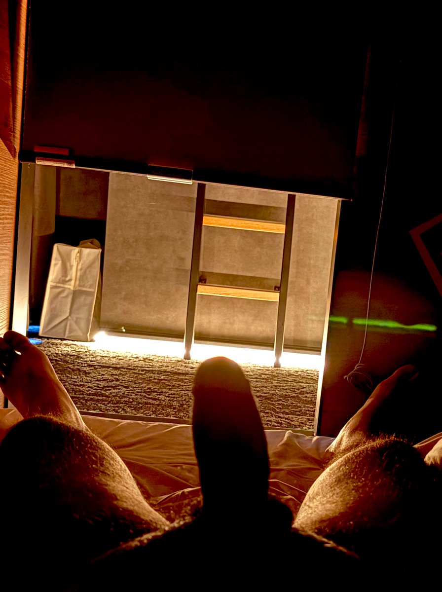 外宿粗一下 

#top #下彎屌 #無地