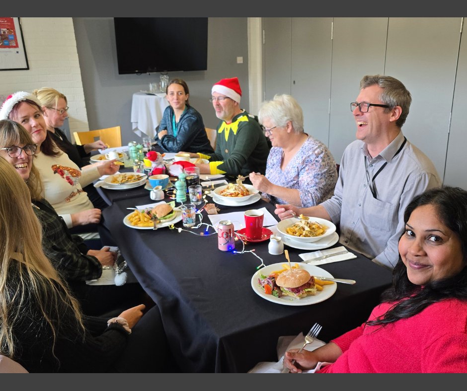 parkcafes's tweet photo. Hundreds of festive guests enjoy our Christmas hospitality each year 🥳

Find out why we're your choice for social, golf, work and family gatherings in central Bournemouth - book a table with us this December, call 01202 126888.

#FreeParking
#Golf #Dorset https://t.co/UiNYu68MrS