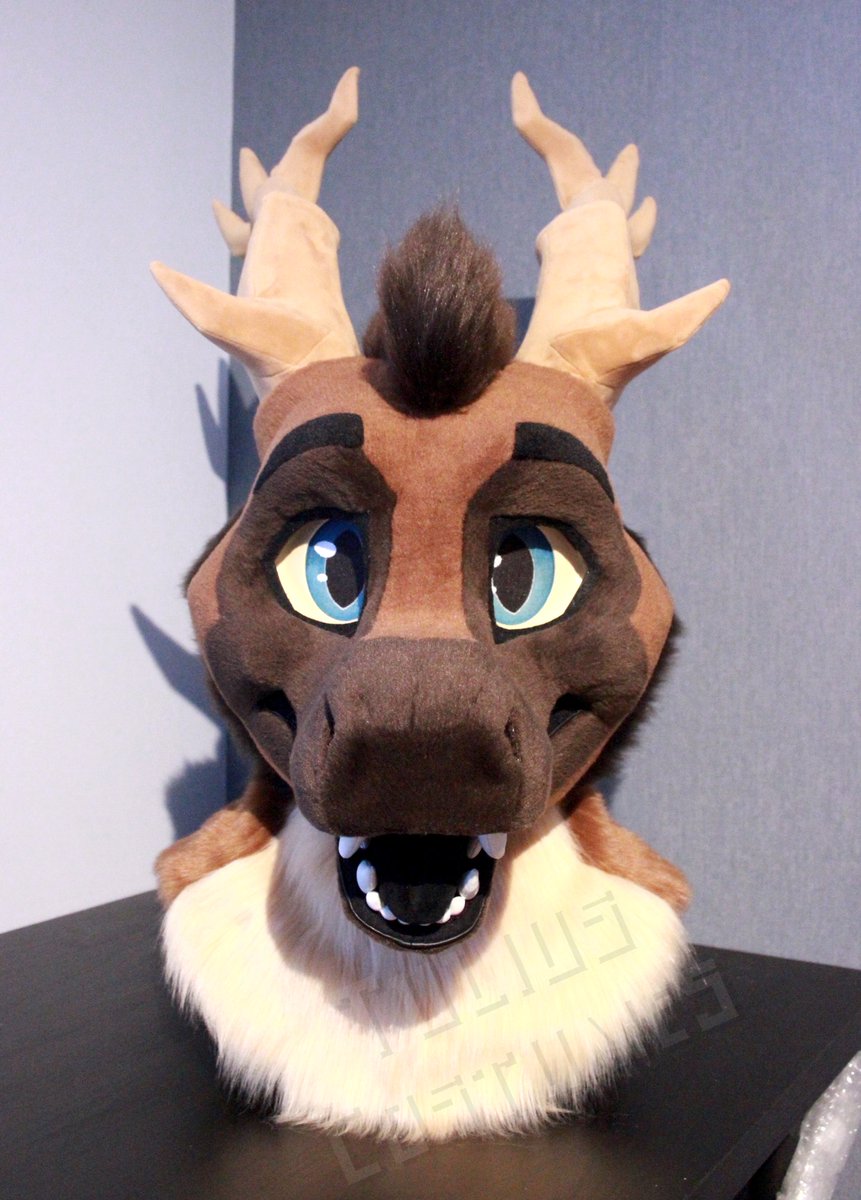 Tachgon's head is all done ✅
Moving on to the bodysuit and tail