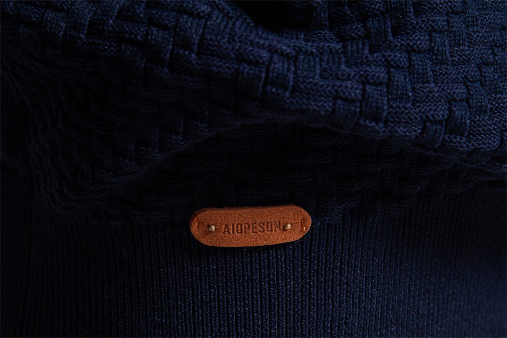 Aiopeson's tweet image. A soft, knitted sweater feels like a gentle hug, keeping the cold at bay during winter.#Aiopeson