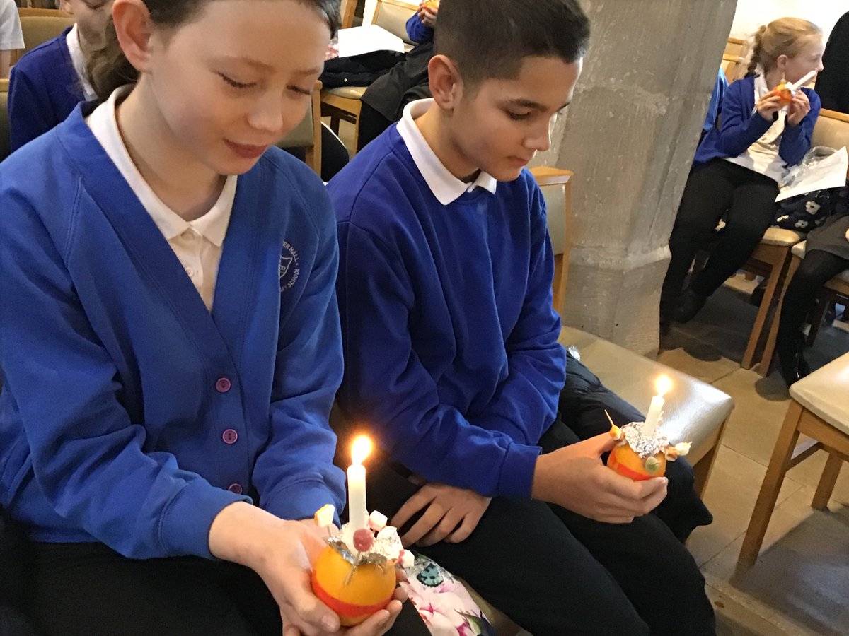 cph_school's tweet photo. A lovely Christingle Service at St Andrew’s Church today  in which the children all made their Christingles as well as time for singing, prayers and reflection. A big thank you to Rev Julie for leading the service. @the_laat  @lincolndbe https://t.co/gK36Gl0tu8