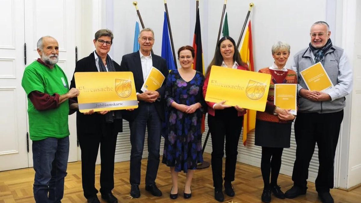 Empfang anlässlich des Internationalen Tages des #Ehrenamt|es in #Bonn

engagiert-in-nrw.de/aktuelle-meldu…

#EngagierInNRW #Engagement
