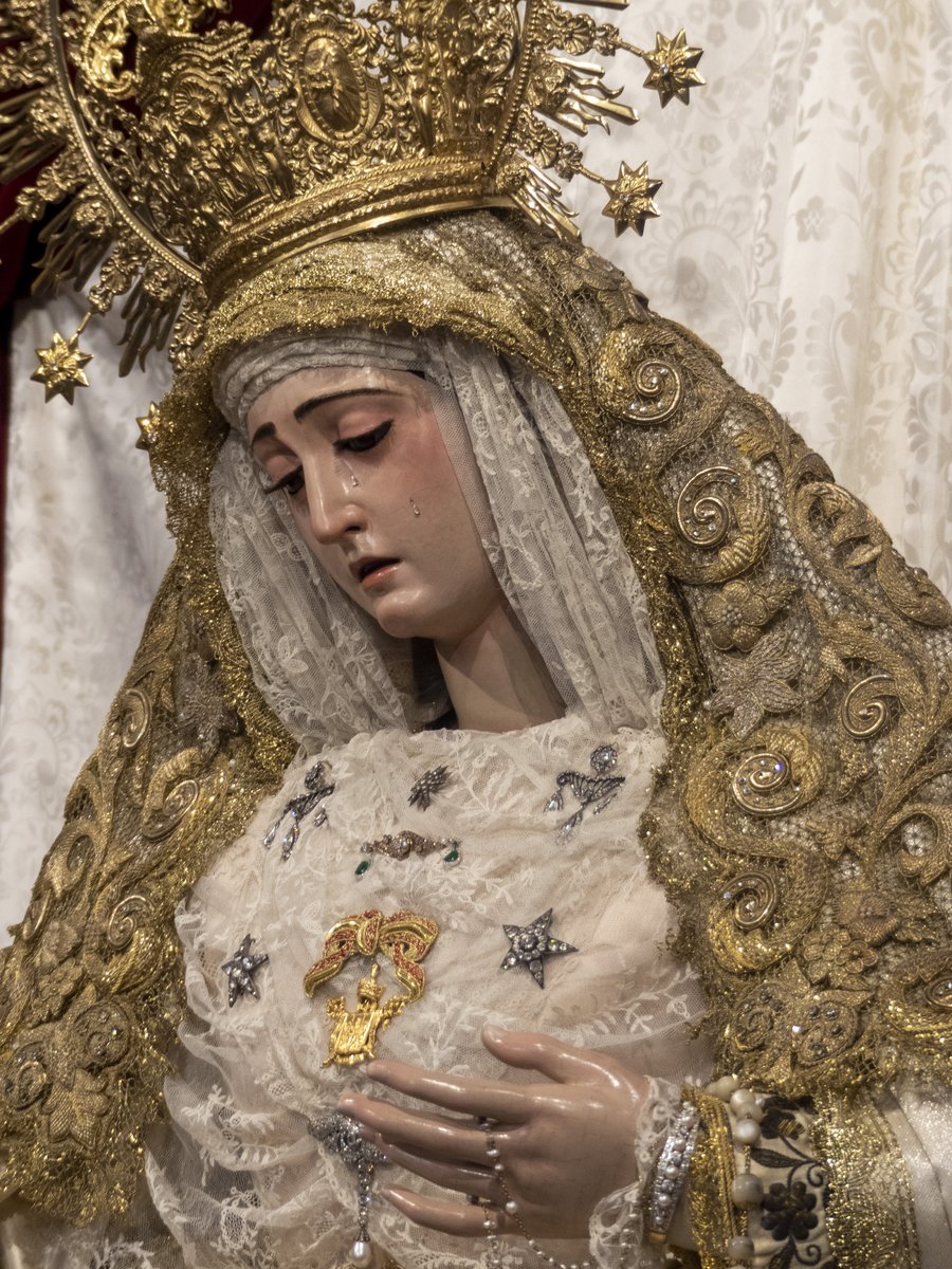 Sevilleando_'s tweet photo. Preciosa estampa de la Virgen del Rosario de @hdaddemontesion https://t.co/cwoZw8nsoa