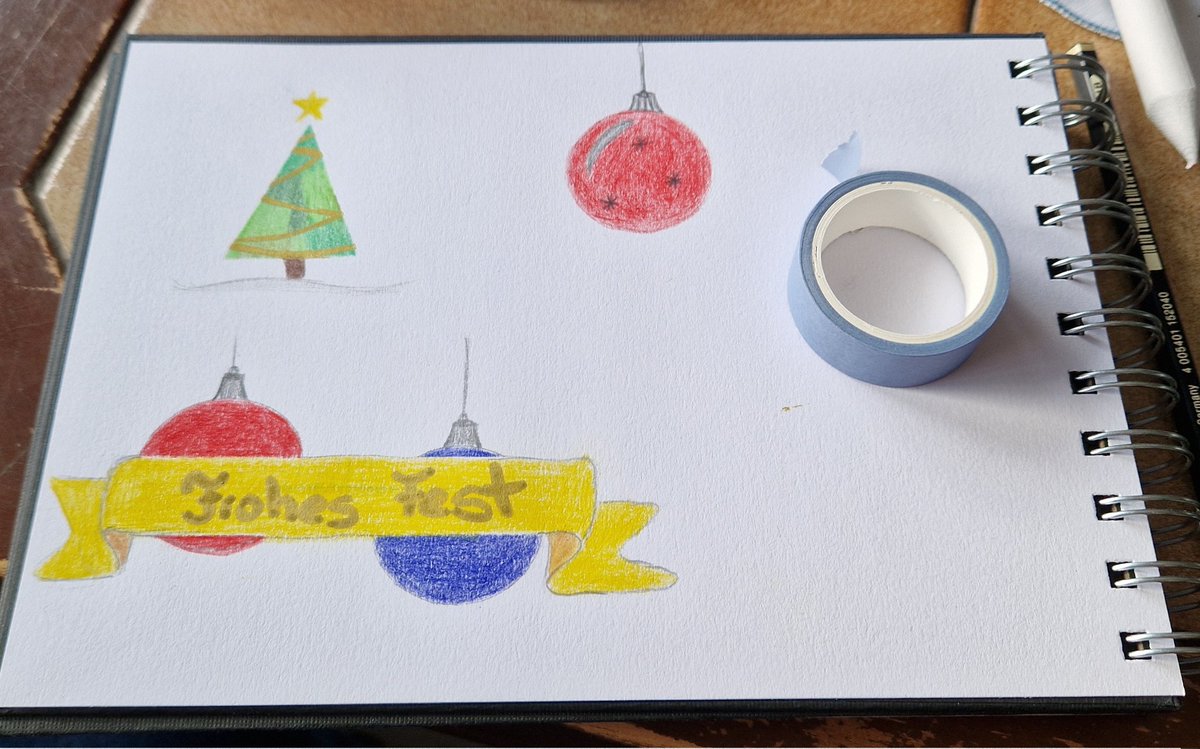 Darindel's tweet photo. Kreative Mittagspause. 

Hab mein Skizzenbuch endlich mal wieder rausgekramt und einwenig experimentiert. https://t.co/EhNH2XFl32