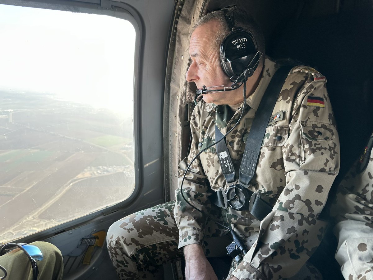 General Carsten Breuer (@bundeswehrgi) on Twitter photo Ich bin Generalstabschef Herzi Halevi <a href="/IDF/">Israel Defense Forces</a> sehr dankbar für unsere vertrauensvollen Gespräche und die Einblicke in die militärische Lage vor Ort in #Israel. Ein persönlicher Austausch ist immer wichtig. Sie sind das Fundament der 🇩🇪🇮🇱-Beziehungen. Ich bin Generalstabschef Herzi Halevi <a href="/IDF/">Israel Defense Forces</a> sehr dankbar für unsere vertrauensvollen Gespräche und die Einblicke in die militärische Lage vor Ort in #Israel. Ein persönlicher Austausch ist immer wichtig. Sie sind das Fundament der 🇩🇪🇮🇱-Beziehungen.