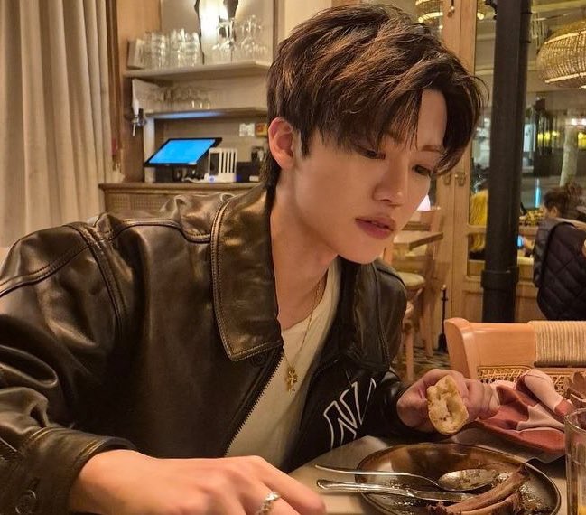 najaeispua's tweet image. แล้วเราจะไปชอบใครได้อีกวะ ไม่มีอีกแล้วㅠㅠ