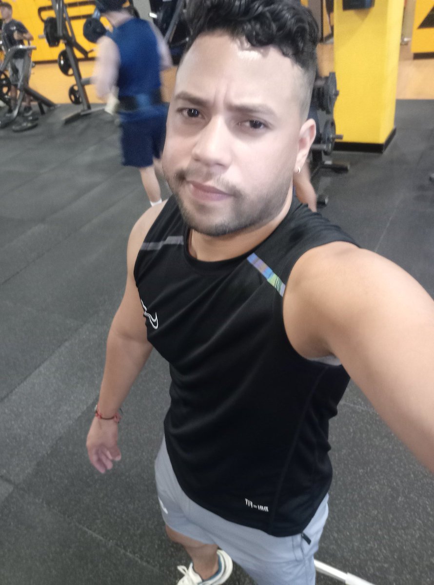 DeconelC's tweet photo. Buen día 💪 https://t.co/ntgzTdLeGb