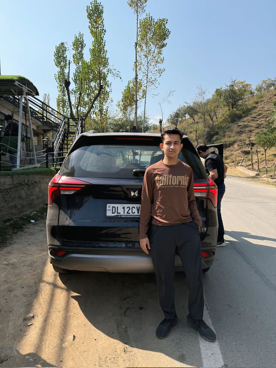 anmolkwatra55's tweet image. Anmolkwatra55 🔥🔥🔥🔥
#like #follow #likepost #followpage 
#newtweet #mountains #kashmirvalley #doodhpatri #trendingpost #featuredpage #fashion #photography #outfitoftheday #outfitstyle #outfit #photooftheday