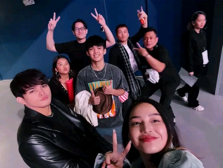 Mini #SeniorHigh and #HighStreet reunion at the Juan Karlos Live Concert.

📷: Miggy Jimenez 

#MigZai #MiggyJimenez #ZaijianJaranilla