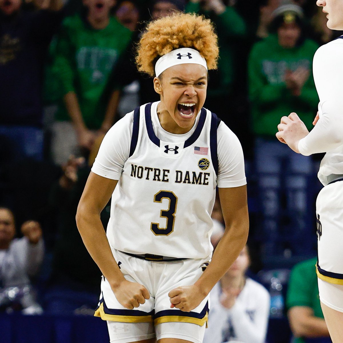 tbhorka's tweet photo. Notre Dame guard Hannah Hidalgo's statistical averages through eight games in her sophomore season...

24.6 points
46.9% FG
42.1% 3FG
81.1% FT
6.4 rebounds
4.4 steals
3.4 assists

Who's playing better all-around basketball than her? Easy answer — nobody. Best in the game. https://t.co/9mQhyp8qSf