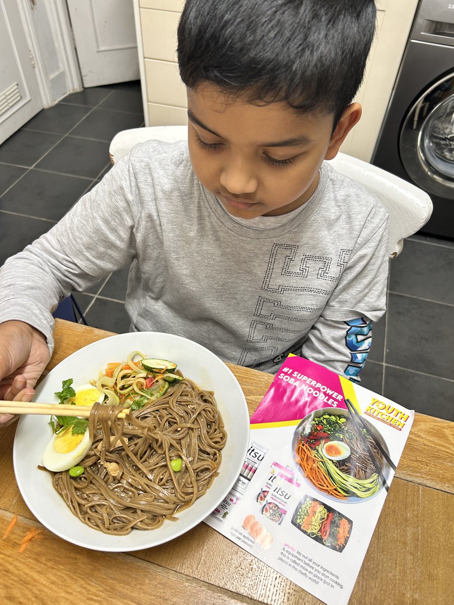 Our children have been cooking <a href="/ItsuOfficial/">itsu</a> recipes at home, like experts! They were so inspired by the cookery class! Thank you! 🍜🤩