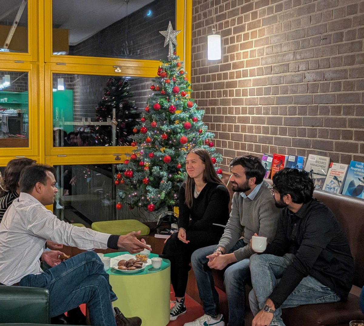 BPS.hwrberlin tweet media