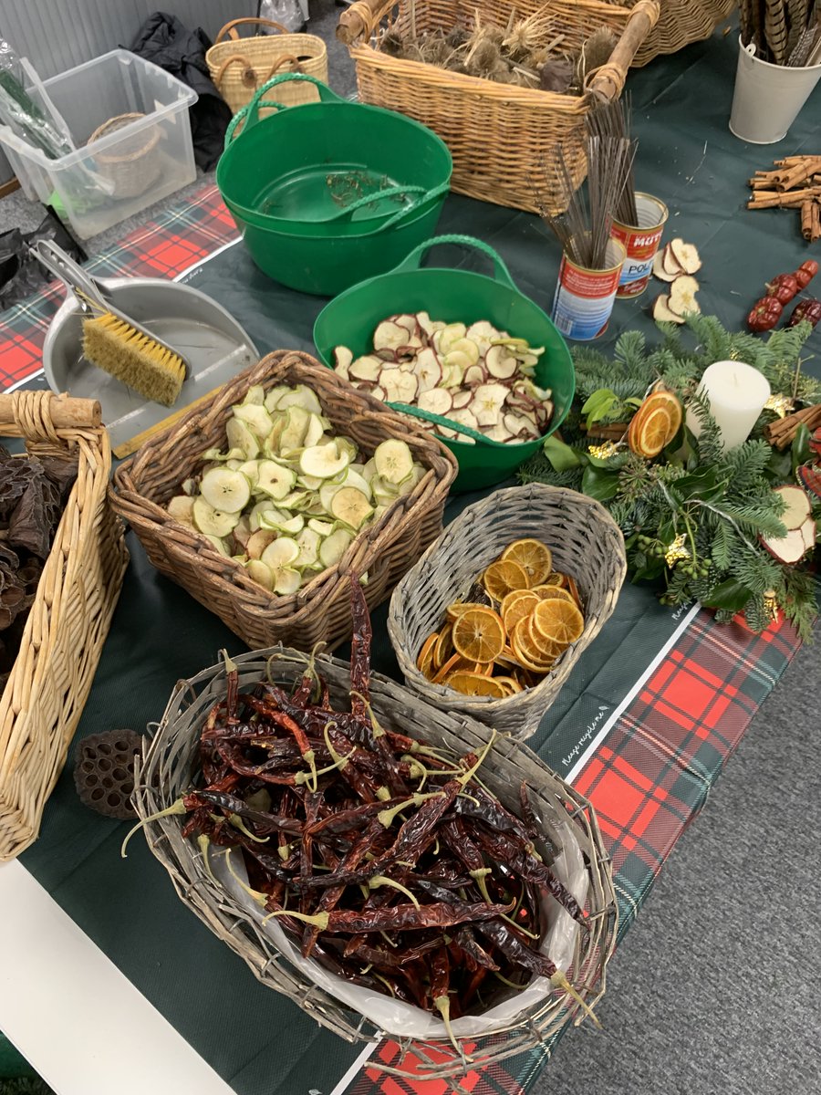 The fabulous Madeleine and Nancy from Rosemary &amp; Thyme, were back in CT HQ again for a festive wreath-making class. 🌿🎄

This is something the whole team looks forward to each year and rightly so as its a fantastic way to kick off the festive season for everyone☃️