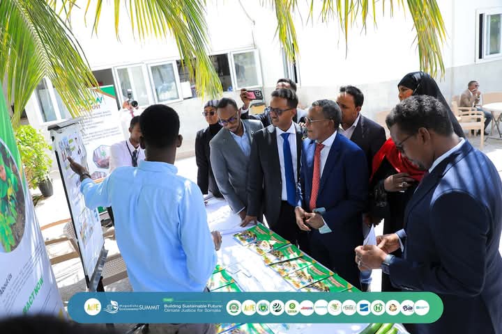 GECDF_org's tweet photo. 🌍 GECDF, Ka Qayb-galkeenna Shirka Deegaanka ee Muqdisho 2024 🌱

Waxaan ku faraxsannahay ka qaybgalka Shirka Deegaanka ee Muqdisho 2024, oo hal-ku-dhiggiisu ahaa: "Dhisidda Mustaqbal Waara: Caddaaladda Cimilada ee Soomaaliya." https://t.co/saVKJS1qGD