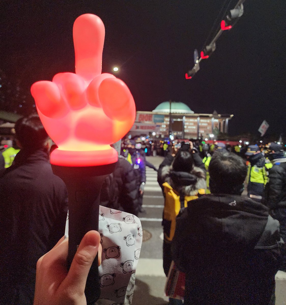 이거 들고 갔는데 사람들이 어디서 샀냐고 자꾸 물어봄