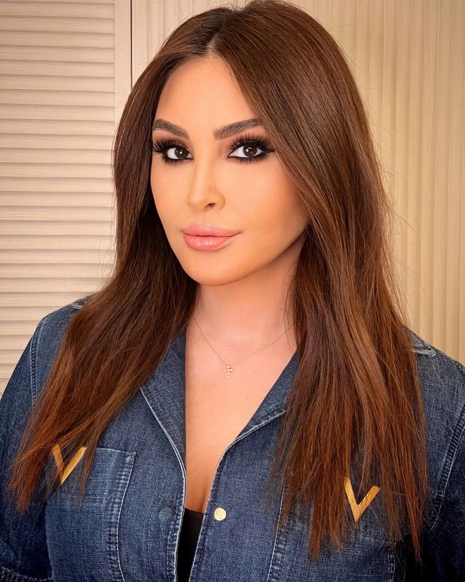 نوستالجيا وذكريات جميلة في كليب #حبك_متل_بيروت  متل  للنجمة إليسا
tinyurl.com/2rbe7w95

<a href="/elissakh/">Elissa</a>