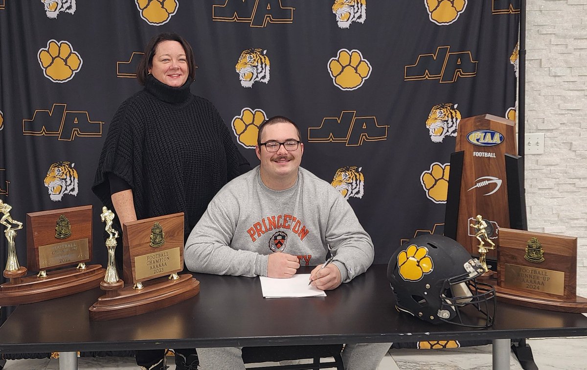 NA Football T4L (@nafootball_tfl) on Twitter photo Congratulations to <a href="/JackYatchenko/">Jack Yatchenko c/o 2025</a> and his family on signing to <a href="/PrincetonFTBL/">Princeton Football</a>
#T4L Congratulations to <a href="/JackYatchenko/">Jack Yatchenko c/o 2025</a> and his family on signing to <a href="/PrincetonFTBL/">Princeton Football</a>
#T4L