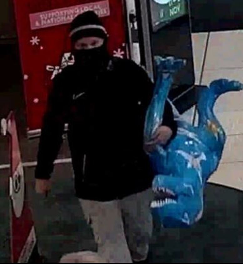 Can you help? Police are releasing a CCTV image of a man they would like to speak to in connection with the theft of a dinosaur statue from a children's library in Norwich.
More here: orlo.uk/fgzrT