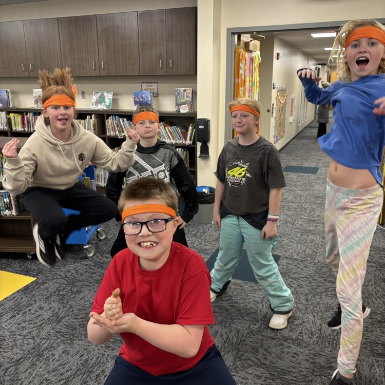 AberdeenOMT's tweet photo. December 5th was National Ninja Day! So we celebrated with practice! Handed out orange belts, blue belts, & green belts! We also had a mini competition in preparation for next week! Hi-ya! #aberdeenpublicschools #asdomt https://t.co/0Abm2r8i9i