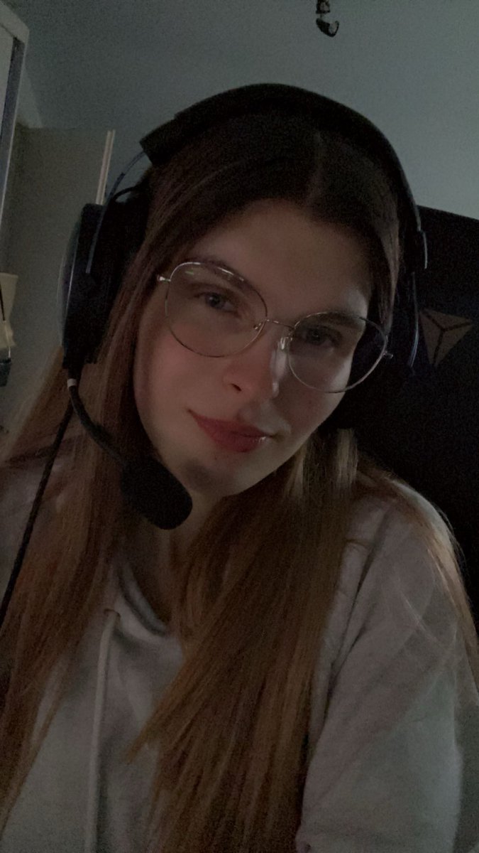 Luna 🦇 tweet media