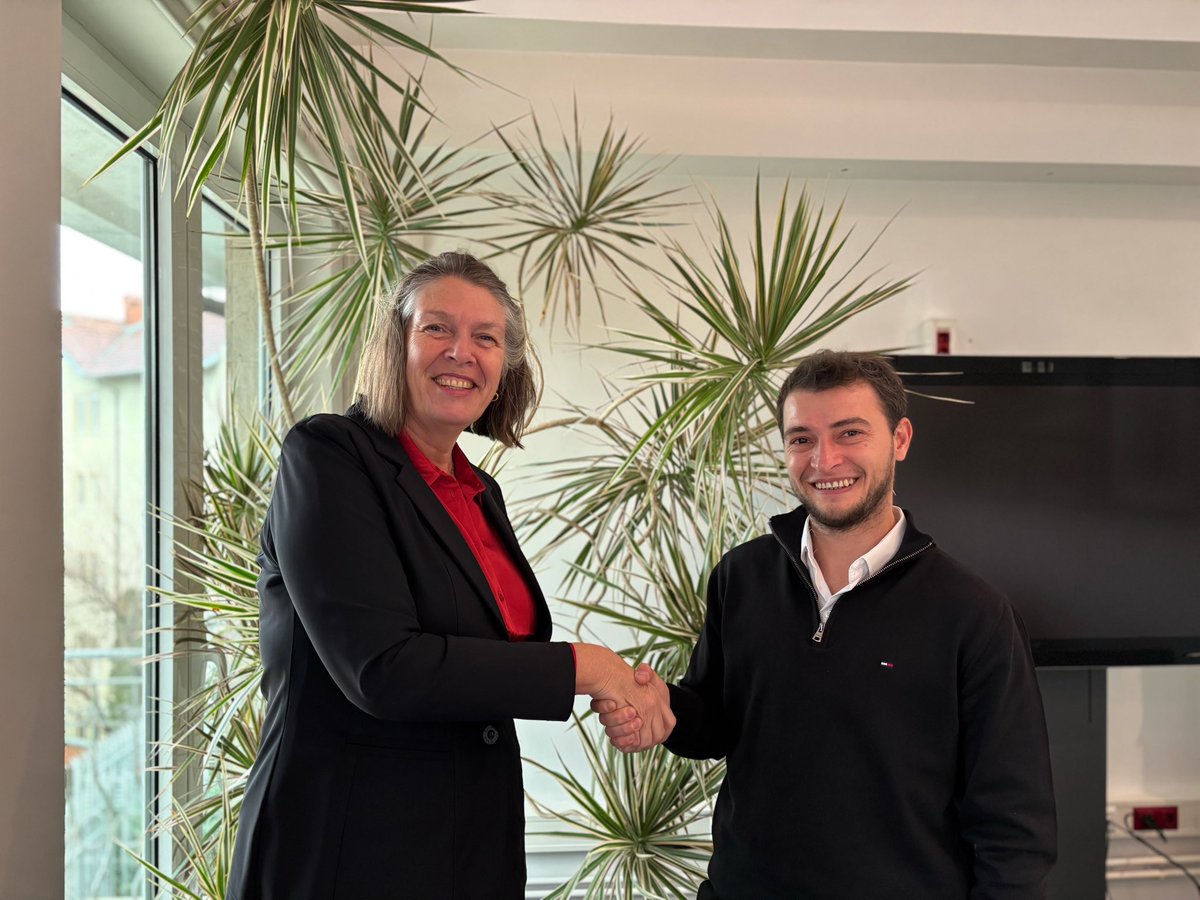Embassy of the Netherlands in Kosovo (@nlinkosovo) on Twitter photo Our Ambassador, <a href="/Karin_Boven/">Karin Boven</a>, had a catch up with Blert this morning before he departs for the Central Tulip Award ceremony in The Hague. We wish him luck and hope he brings the Tulip Award home. #HumanRights #TulipAwards Our Ambassador, <a href="/Karin_Boven/">Karin Boven</a>, had a catch up with Blert this morning before he departs for the Central Tulip Award ceremony in The Hague. We wish him luck and hope he brings the Tulip Award home. #HumanRights #TulipAwards