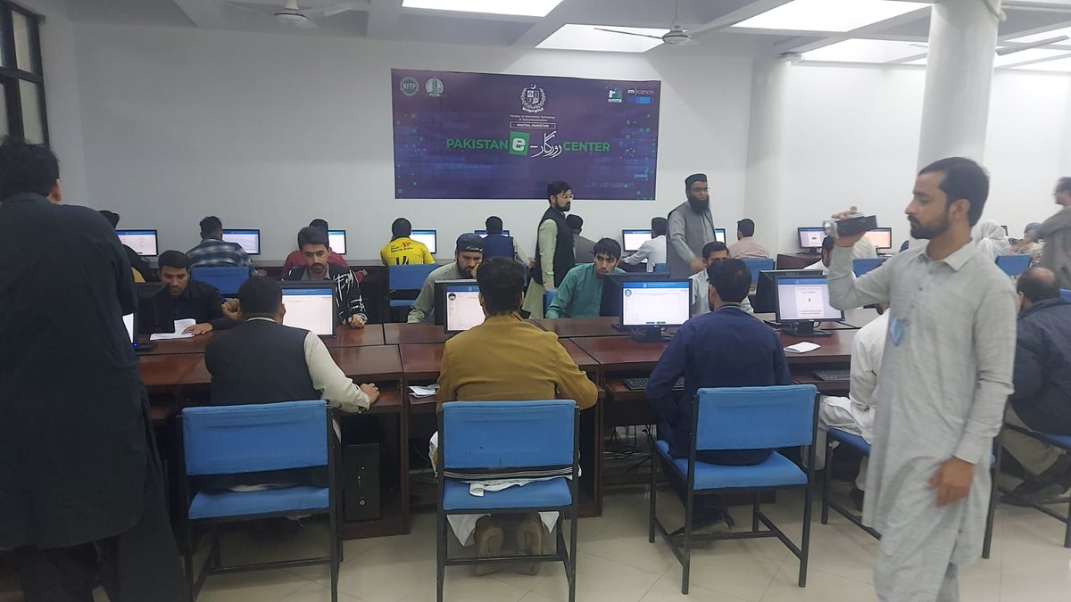 YarMKNiazi's tweet image. Higher Education Department has successfully implemented Computer-Based Testing (CBT) through ETEA for recruitment, promotions, and admissions, revolutionizing the examination process with enhanced transparency, security, and efficiency.

Key Features:

🔸Advanced Security: