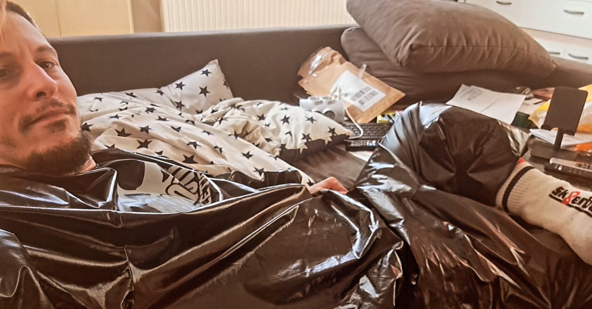 ChristSneaker's tweet photo. Komm spielen mit mir 😋😋😋🤤🤤🤤🥵🥵🥵🥵🔥🔥🔥😍😍😍😈😈😈😈
Das mag ich mitspielen wäre schön 😍🥵🥵🥵🔥🤤🤤🤤😈😈😈 https://t.co/LCBHtwMVop