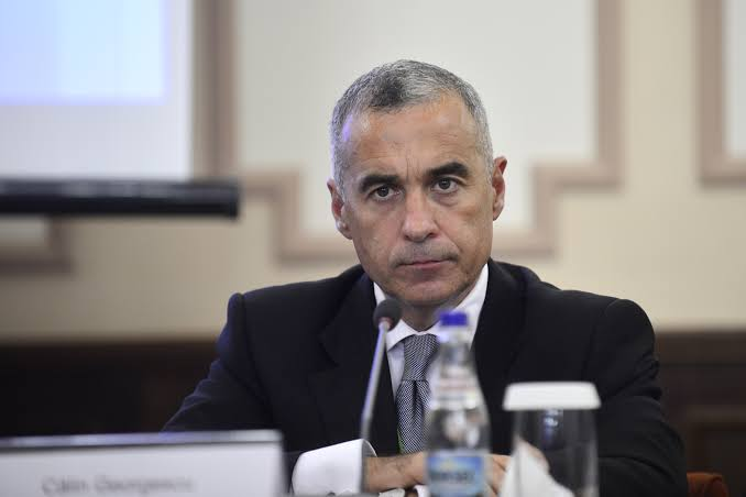 MarioNawfal's tweet photo. 🚨🇷🇴ROMANIA'S TOP COURT ANNULS PRESIDENTIAL ELECTION RESULTS, CITING RUSSIAN INTERFERENCE

Romania's Constitutional Court has annulled the first round of the presidential election, citing declassified intelligence that revealed a Russian-coordinated online campaign promoting far-right candidate Călin Georgescu.

Georgescu, known for his pro-Russian stance, unexpectedly led the initial vote, raising concerns about foreign interference. The court's decision mandates a complete rerun of the electoral process to ensure its integrity.

Source: Reuters