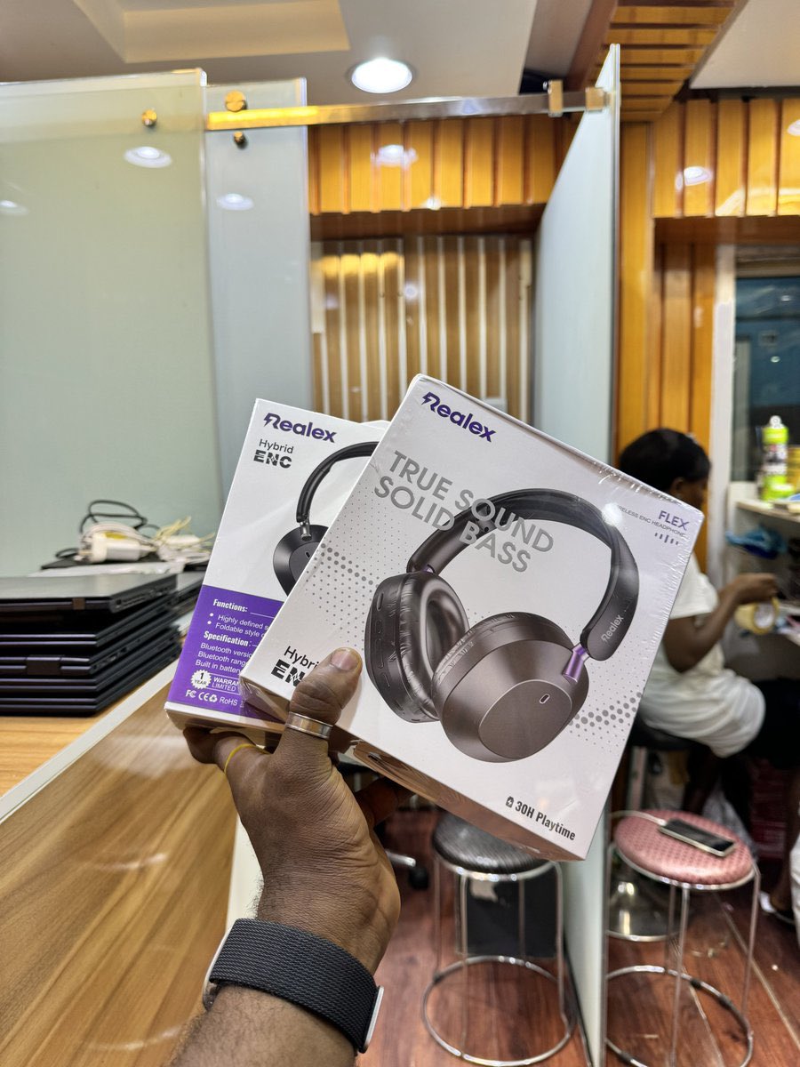 Giveaway time⏰⏰⏰

We are back &amp; active🎉🎉🎉

Just two winners, normal drill. RT and comment. 

Make sure you be following this account. 

I will be picking a winner tomorrow night. 

KINDLY RT🙏🏽

Congrats to the winners in advance.