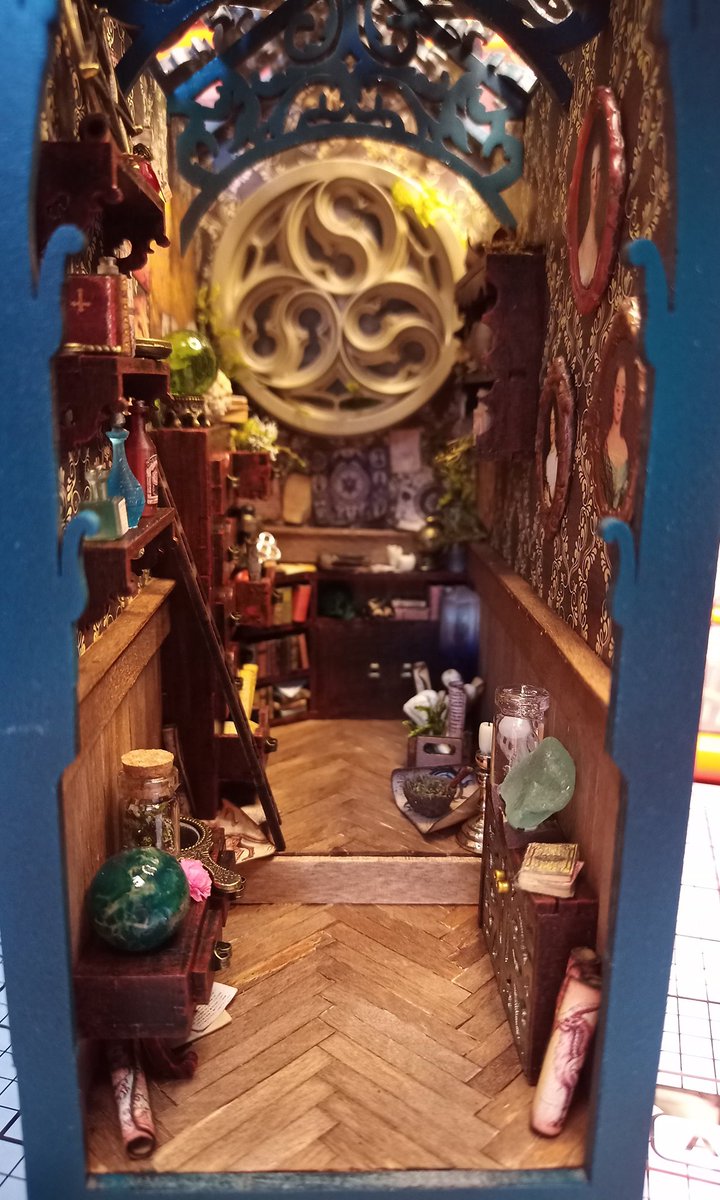 Dernière crea disponible ✨
Juste attends pour être expédiée et glissée sous un sapin 😉

khalysta-farall.sumupstore.com/article/bookno…