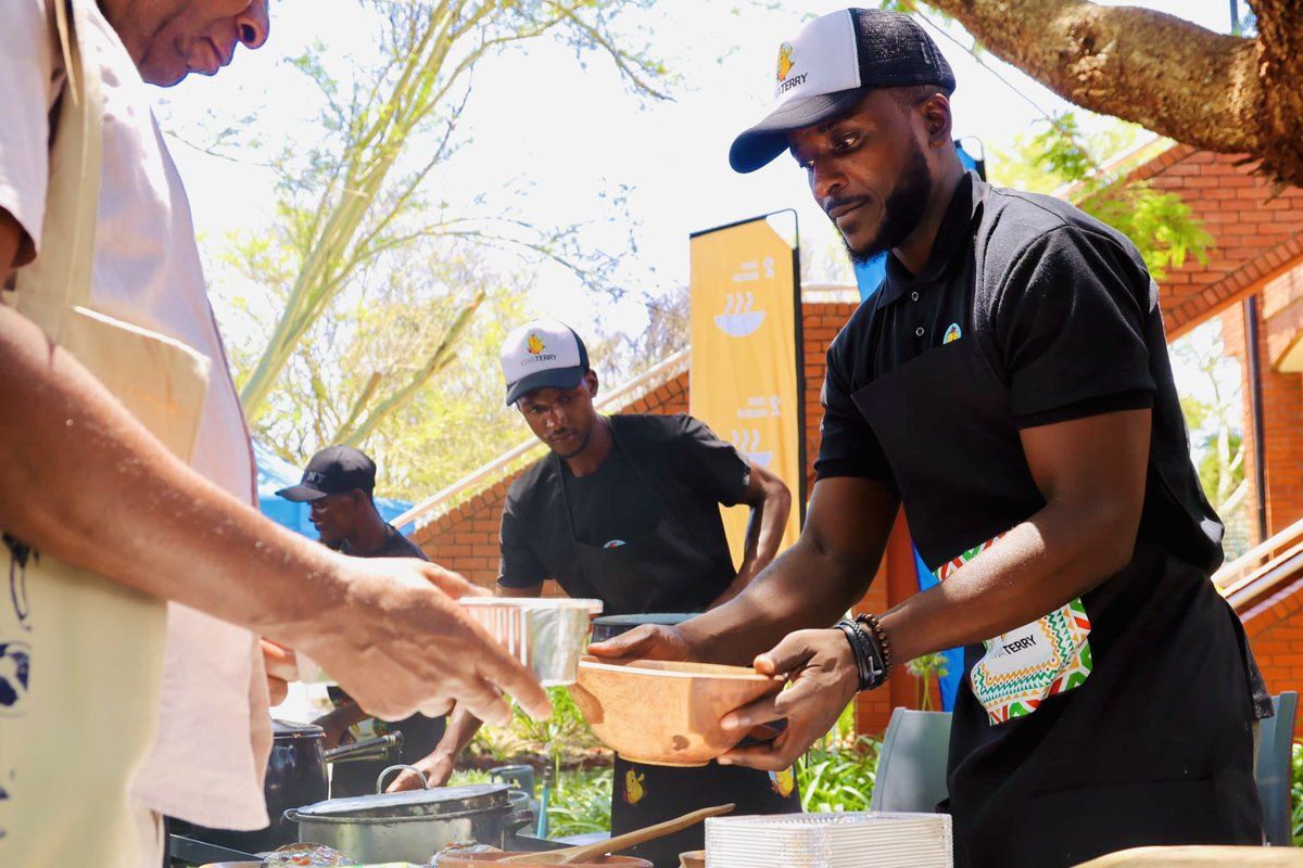 terrymap1's tweet photo. From Village 6 to Cooking for the United Nations World Food Program 🥺 @WFP_Zimbabwe i am beyond honored. I will forever remember this day. Shout out to my boys for delivering excellent service. We keep dreaming. Thank you God and everyone who said #FambaTerry🙏🏿❤️❤️ #KwaTerry https://t.co/Foh9KVpZWD