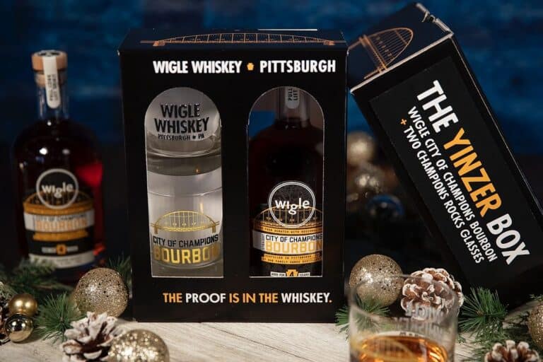 .<a href="/WigleWhiskey/">Wigle Whiskey</a> made the Yinzer Holiday Gift Guide!!! madeinpgh.com/pittsburgh-sta… via <a href="/anteksiler/">Ant Ekşiler</a>