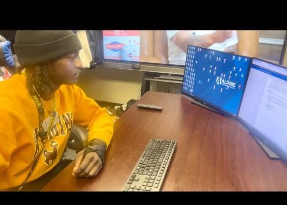 Treetop082153's tweet image. SIGNED, SEALED and this Washom boy will DELIVER🙌🏾  NIMITZ HS WR #NWO  #NSD25  @KeWashom @UpNextkamm @7220sports @wyo_football @wyoathletics @NimitzCoogsFB @AldineISD @Coach_Harmon @CoachFrost12