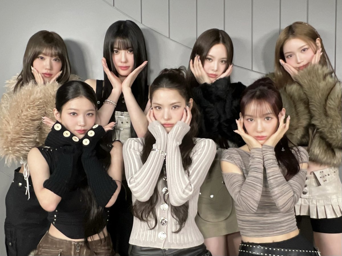 [iznaPIC📷]

2024.12.06 <영상통화 팬사인회>

#izna #이즈나
#N_a
