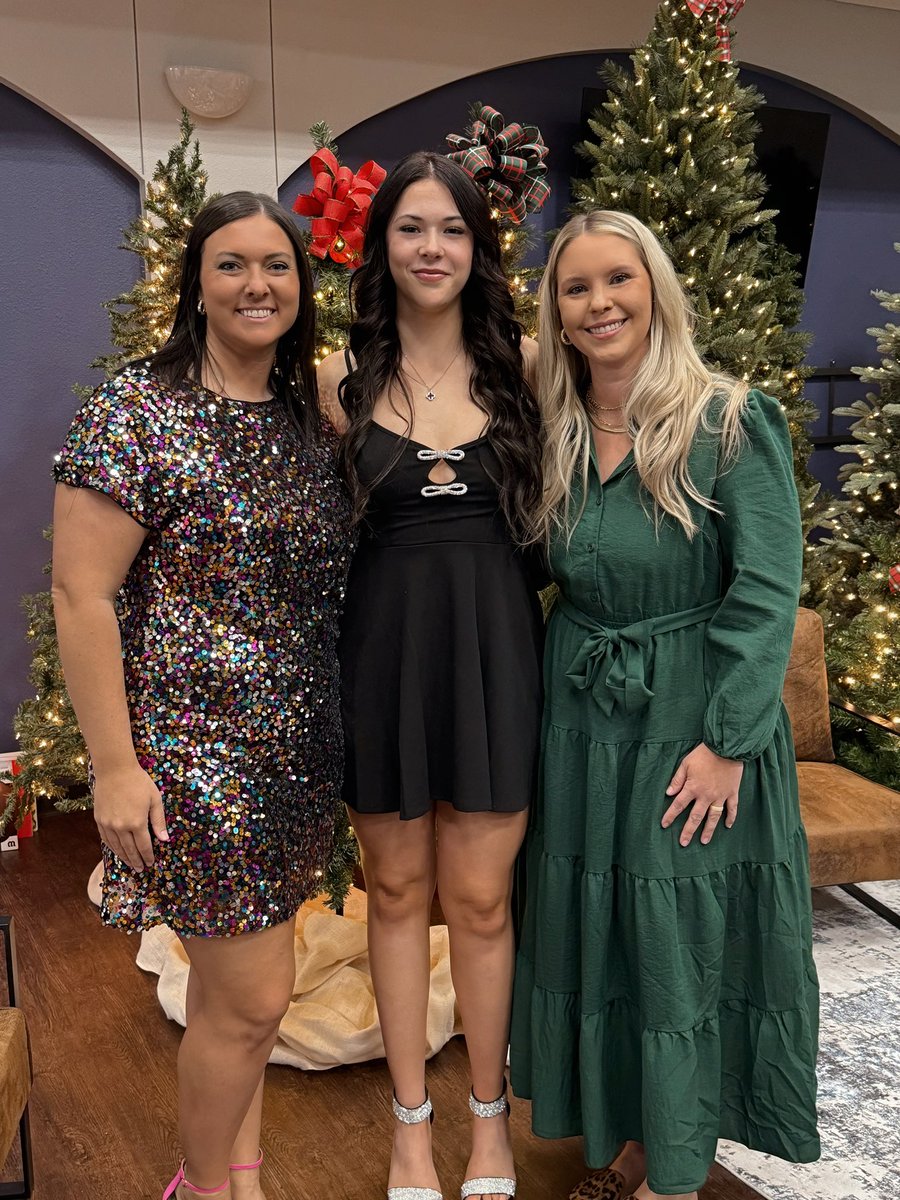 Morgan Collier (@morgancolliervb) on Twitter photo Final banquet in the books
Proud to receive the Offensive Player of the Year 2 years in a row for both 8-5A and Joshua!
Thank you for an amazing senior szn <a href="/coachwhit17/">Jordan Whitworth</a> <a href="/JhsOwlsvball/">Joshua Volleyball</a>
<a href="/GMsportsmedia1/">GM Sports Media</a> <a href="/Gosset41/">Brian Gosset</a> <a href="/CTRsports/">Times-Review Sports</a> <a href="/kaileemay/">Kailee May Carroll</a> <a href="/APVVolleyball/">Athletic Performance Volleyball</a> <a href="/dfwvarsity/">dfw varsity</a> <a href="/LoneStarPrepsTX/">LoneStarPreps.com</a> Final banquet in the books
Proud to receive the Offensive Player of the Year 2 years in a row for both 8-5A and Joshua!
Thank you for an amazing senior szn <a href="/coachwhit17/">Jordan Whitworth</a> <a href="/JhsOwlsvball/">Joshua Volleyball</a>
<a href="/GMsportsmedia1/">GM Sports Media</a> <a href="/Gosset41/">Brian Gosset</a> <a href="/CTRsports/">Times-Review Sports</a> <a href="/kaileemay/">Kailee May Carroll</a> <a href="/APVVolleyball/">Athletic Performance Volleyball</a> <a href="/dfwvarsity/">dfw varsity</a> <a href="/LoneStarPrepsTX/">LoneStarPreps.com</a>