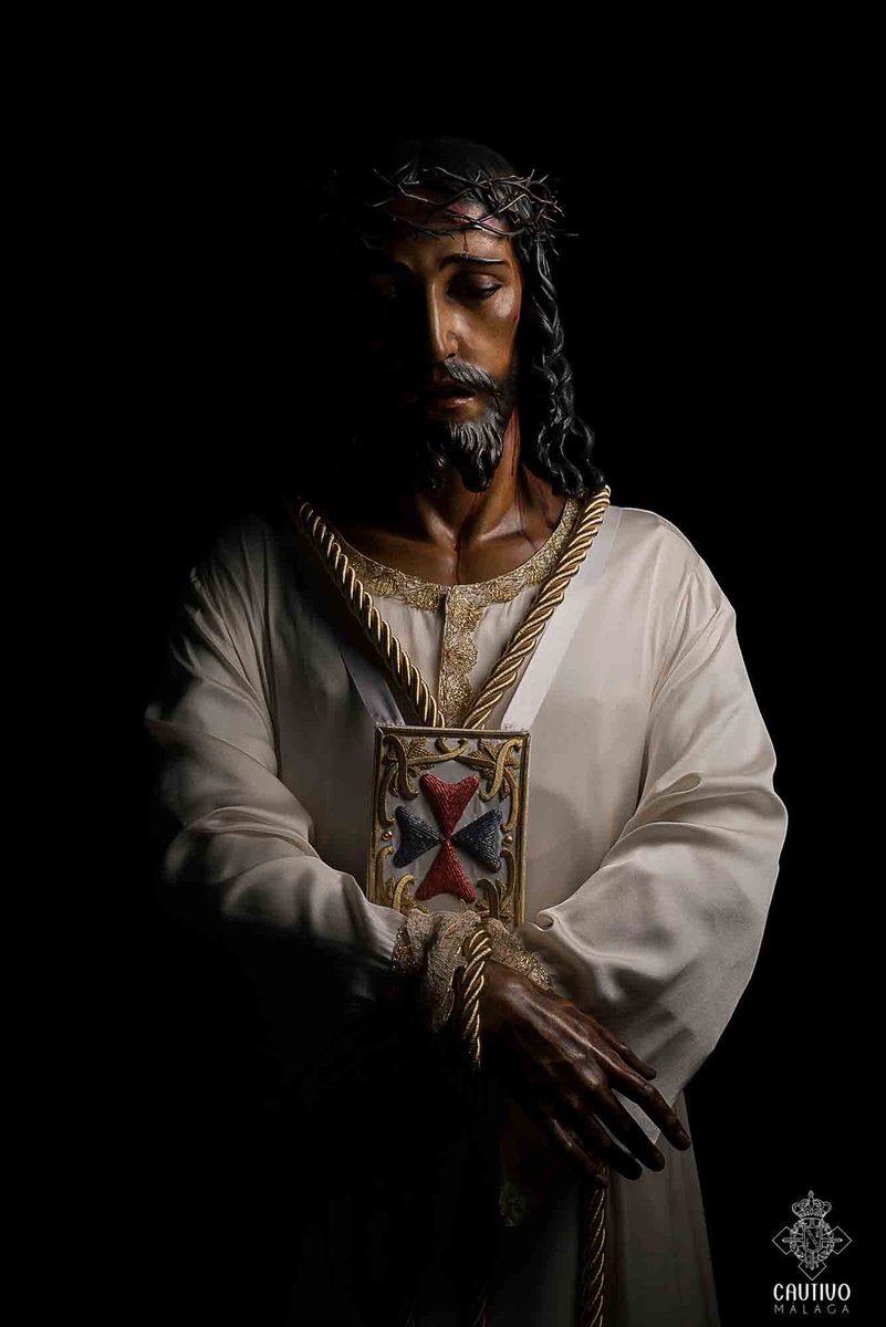 Iros a Sevilla, que yo ya tengo mi magna ¡que es verlo todos los días por una reja a 1 metro de mi!