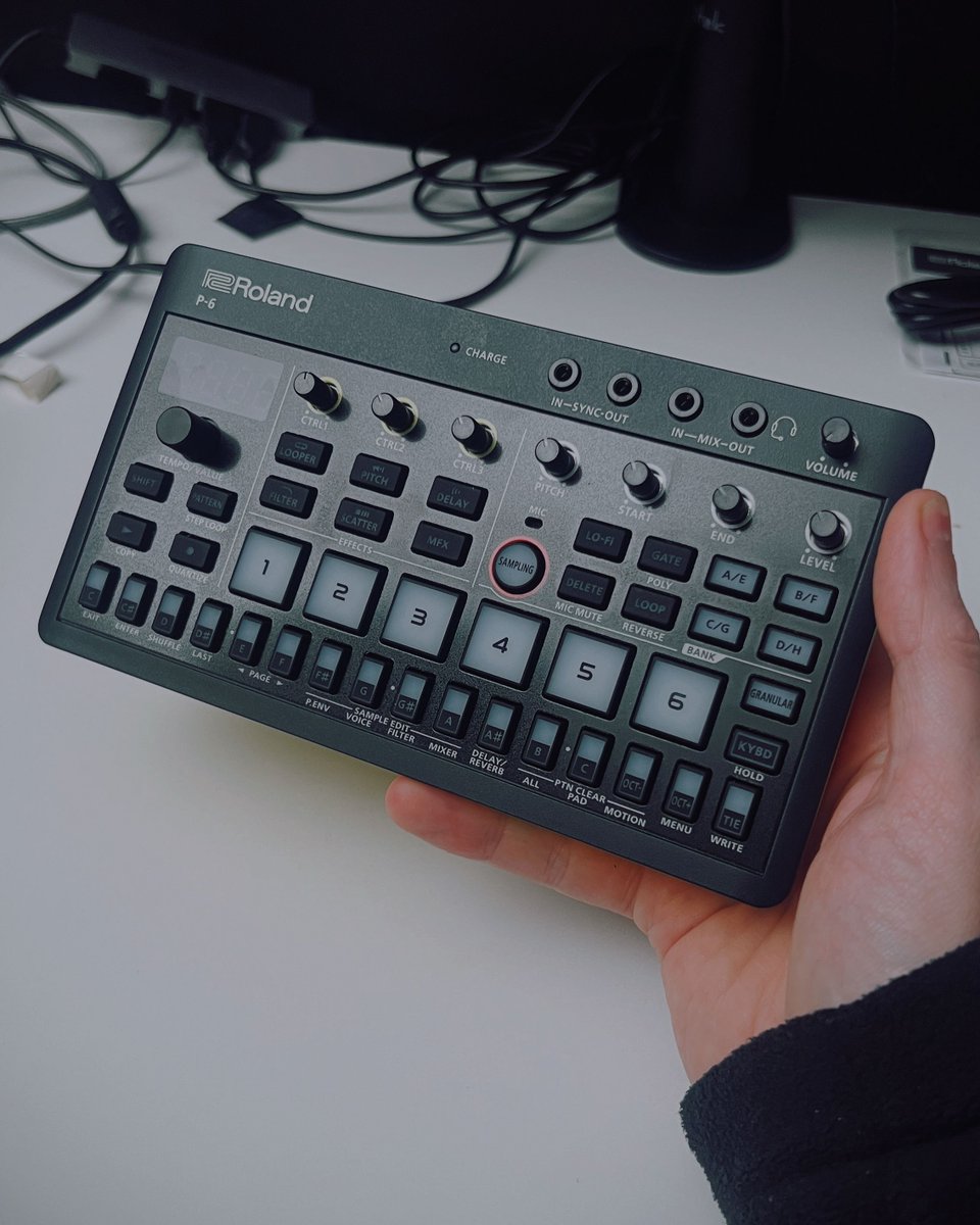 Can’t wait to get cooking with this in the coming weeks! S/O to PJ and <a href="/rolandsynthaira/">Roland SYNTH+AIRA</a> for hooking me up 🔥