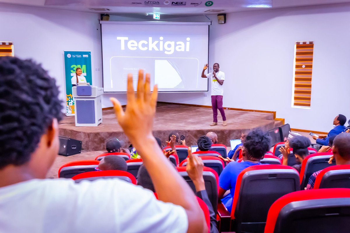 bosuntijani's tweet photo. The 3MTT Community Impact Summit in Abuja yesterday was an opportunity to celebrate the programme’s Cohort 2 graduating Fellows and highlight the milestones and impact of our Ministry’s @3MTTNigeria initiative on every day Nigerians. 

With over 60,000 Fellows enrolled for this Cohort, it is truly inspiring to experience the energy, drive, and ingenuity of these young people from diverse backgrounds coming together to learn new skills, network, and empower themselves while positively impacting their wider community. 

I look forward to seeing all our Fellows at the forefront of innovation and technology as we work to accelerate the growth of our digital economy. #NigerianExcellence