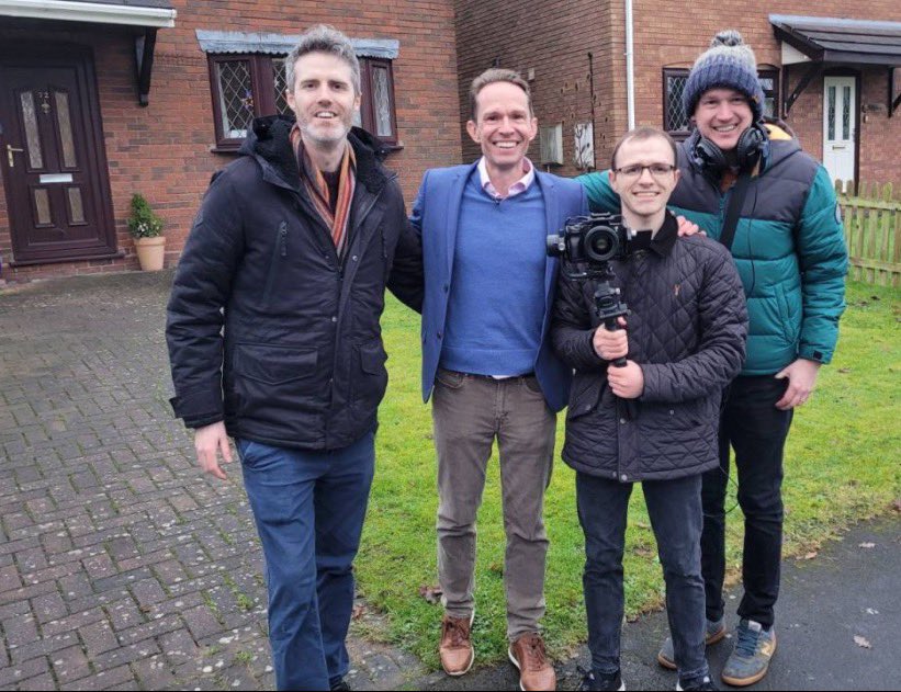Jeremy Sallis (@jeremysallis) on Twitter photo Great fun filming this week with wonderfully creative <a href="/HumanoidLTD/">Humanoid Productions</a>. Thankfully client <a href="/StaffsPolice/">Staffordshire Police</a> didn’t arrest me🤣 #HomeSecurity. Video coming soon! Great fun filming this week with wonderfully creative <a href="/HumanoidLTD/">Humanoid Productions</a>. Thankfully client <a href="/StaffsPolice/">Staffordshire Police</a> didn’t arrest me🤣 #HomeSecurity. Video coming soon!