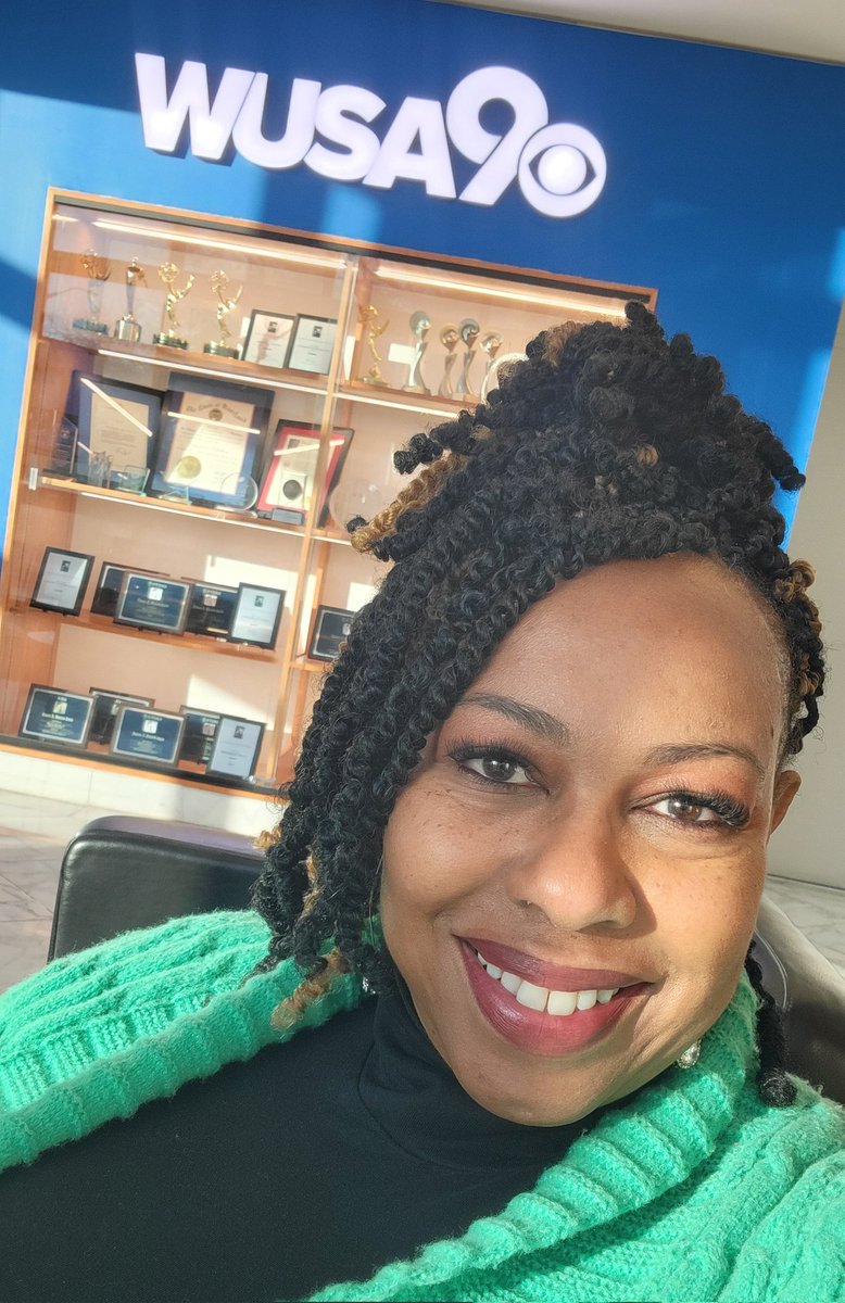 Ready to spread some holiday cheer! Don't Get Snowed by Holiday Scams! 
<a href="/wusa9/">WUSA9</a> <a href="/USPIS_HQ/">US Postal Inspection Service - Headquarters</a>