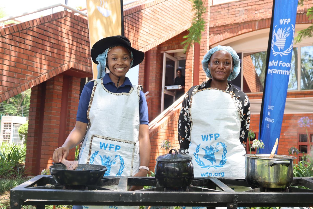 WFP_Zimbabwe's tweet photo. So it’s true when they say @terrymap1 Chibaba!

Today was both funny and inspiring. As @BarbaraTClemens wisely said, “food can bring people together.” 

It felt amazing to buy and enjoy food produced by the very people we work to support. https://t.co/jIZ5Q53bmv